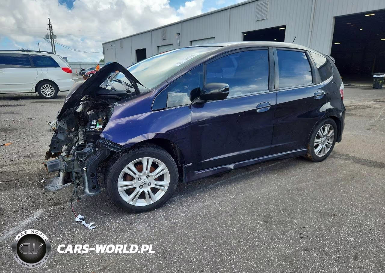 2013 Honda Fit Sport