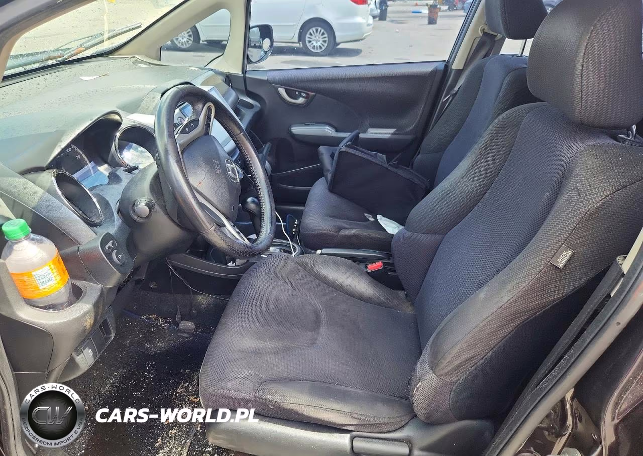 2013 Honda Fit Sport VIN:JHMGE8H6XDC075024 - 7