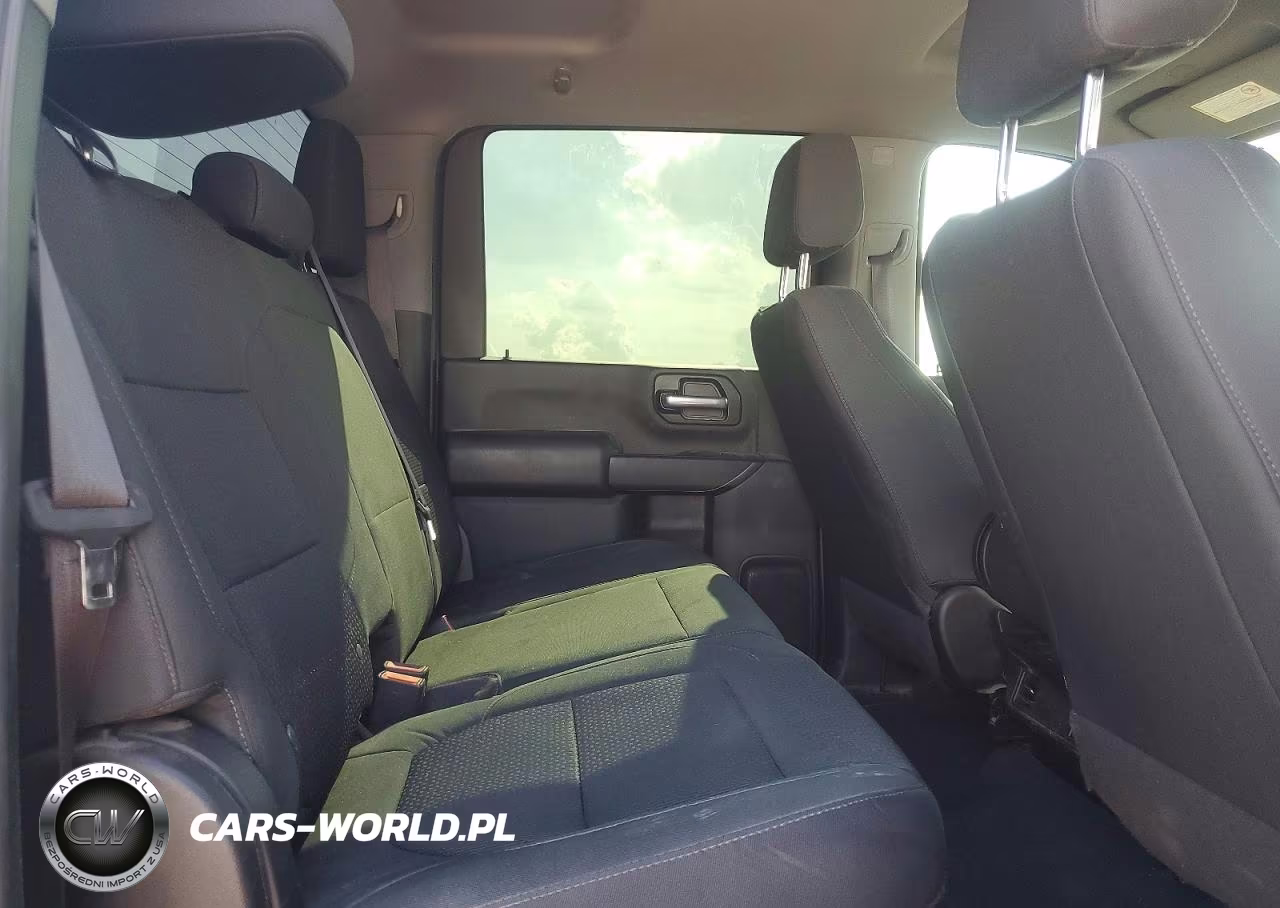 2022 Chevrolet Silverado K2500 Custom VIN:1GC4YME79NF226310 - 10