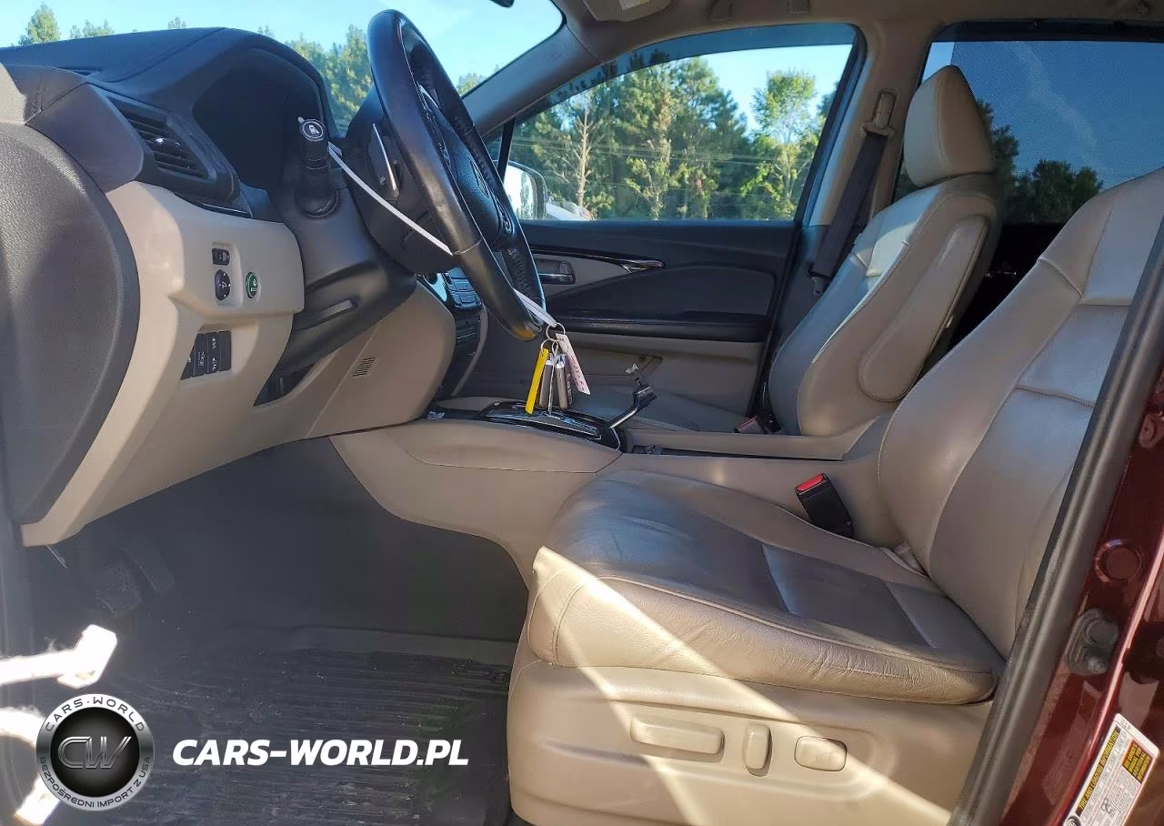 2017 Honda Pilot Touring VIN:5FNYF6H92HB018925 - 7