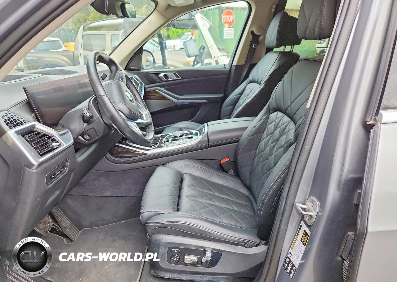 2025 BMW X7 xDrive40I VIN:5UX23EM08S9X26256 - 7
