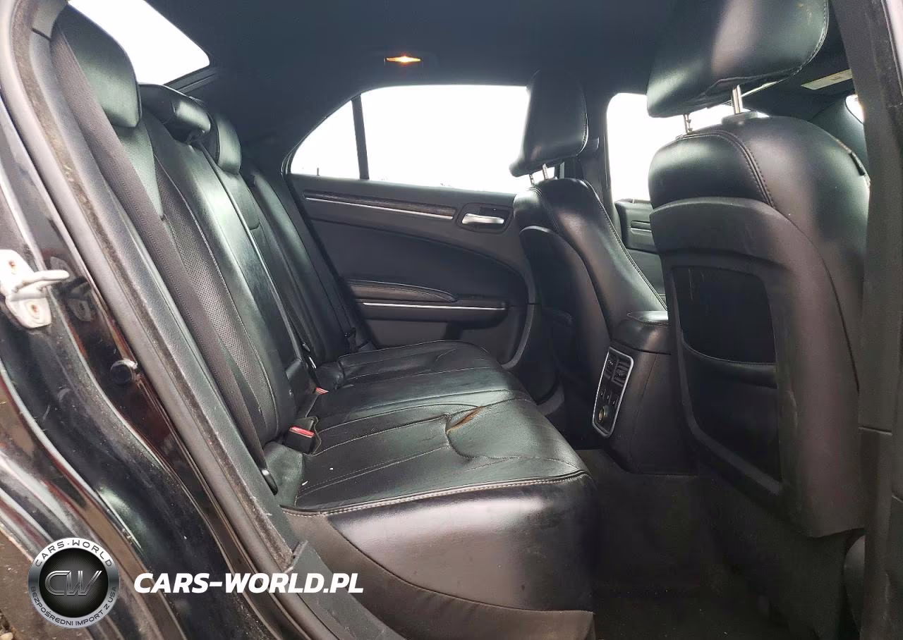 2012 Chrysler 300 Limited VIN:2C3CCACG3CH279919 - 10