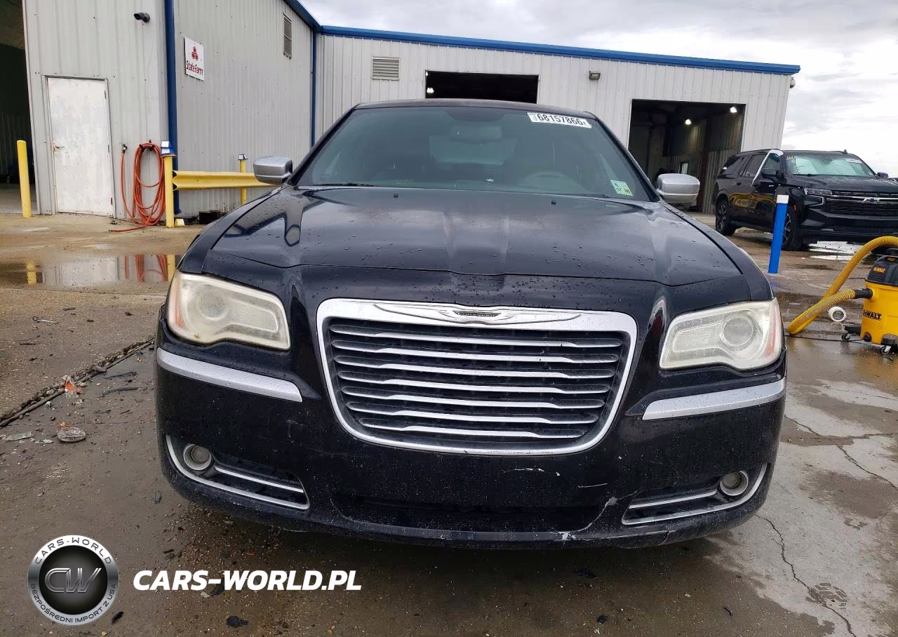 2012 Chrysler 300 Limited VIN:2C3CCACG3CH279919 - 5
