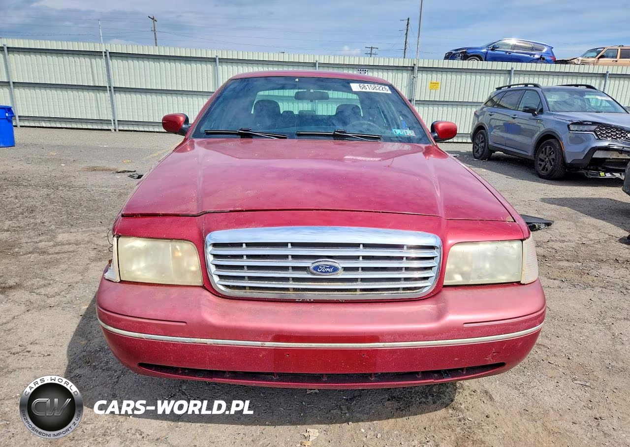 2003 Ford Crown Victoria VIN:2FAFP73W73X153887 - 5