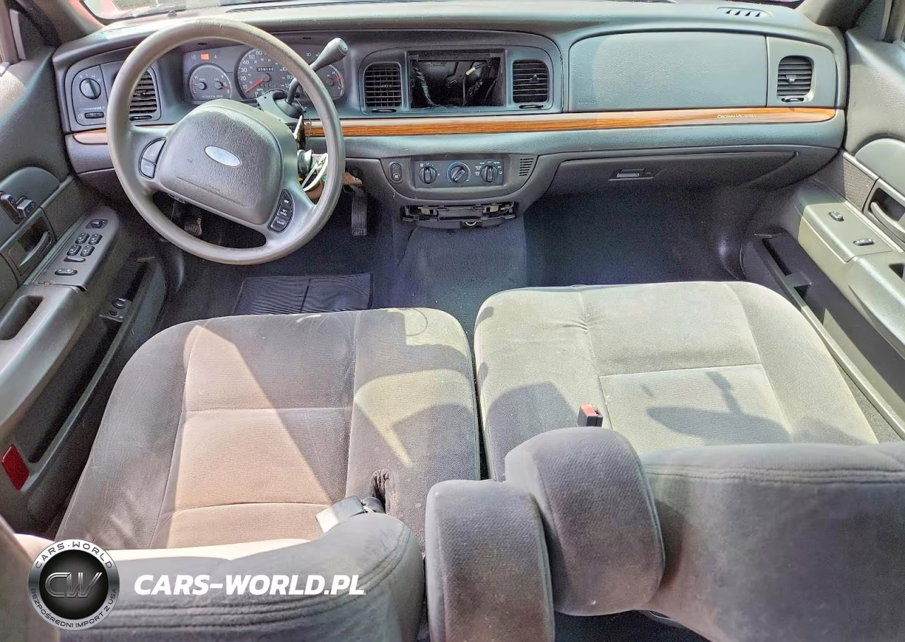 2003 Ford Crown Victoria VIN:2FAFP73W73X153887 - 8