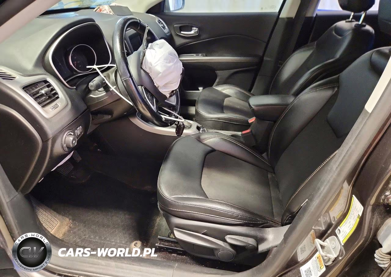 2020 Jeep Compass Latitude VIN:3C4NJDBBXLT139200 - 7
