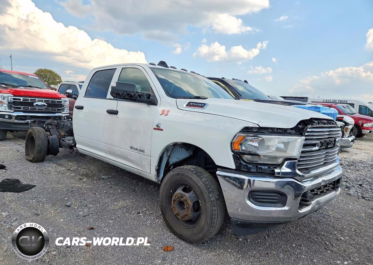 2023 Ram 3500 Tradesman VIN:3C63RRGL1PG521068 - 4