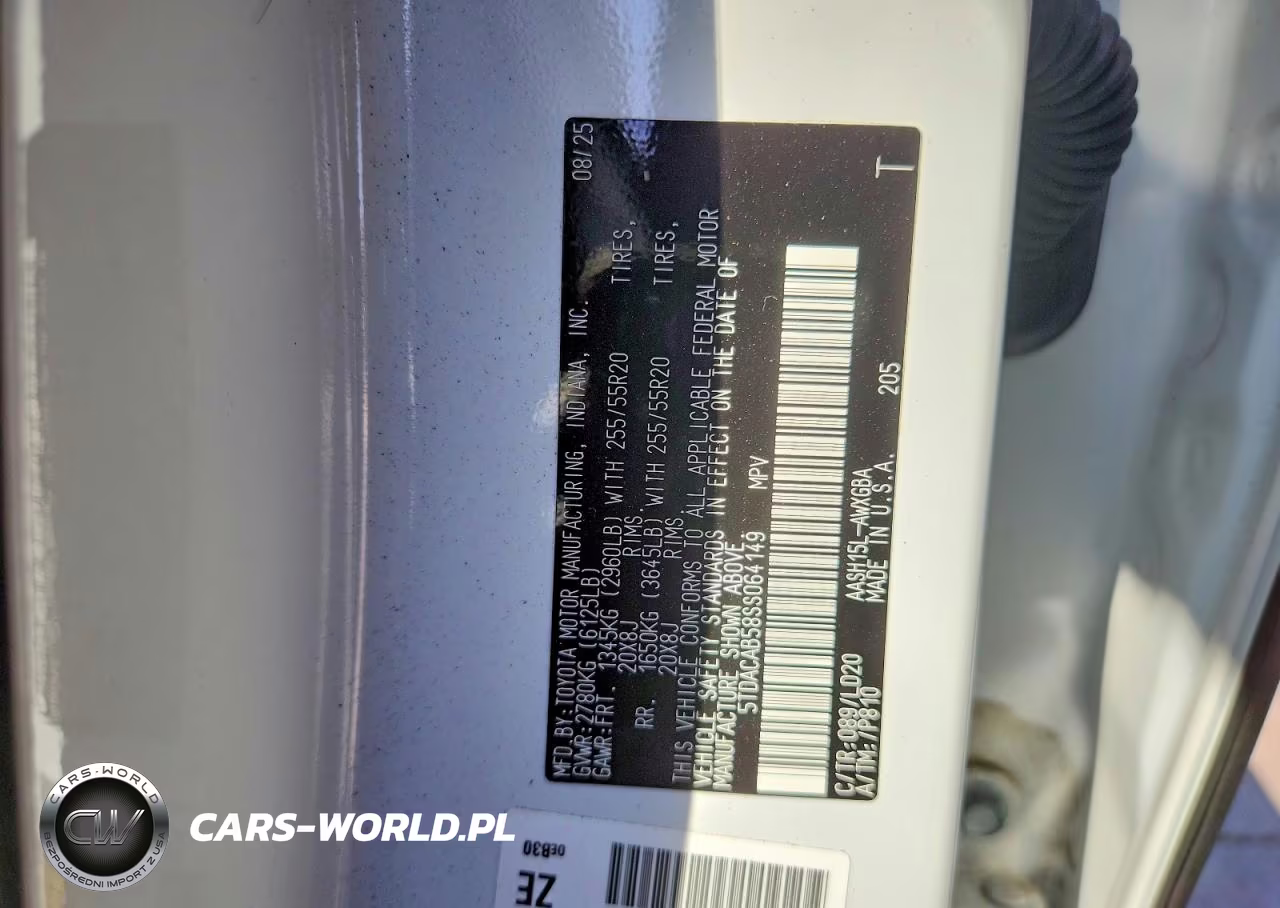 2025 Toyota Grand Highlander Hybrid Nightshade VIN:5TDACAB58SS064149 - 13