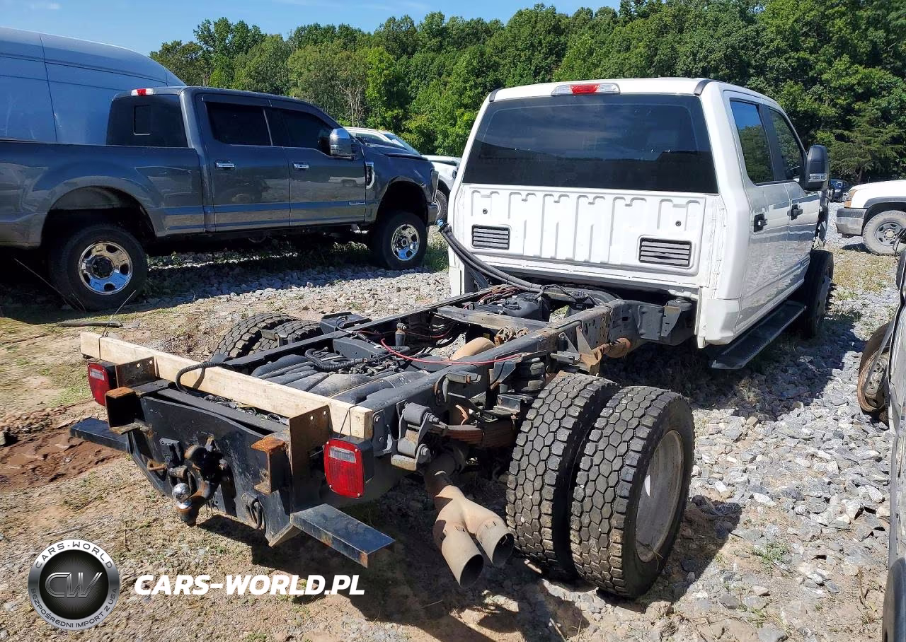 2019 Ford F450 Super Duty VIN:1FD0W4HT5KEC47410 - 3