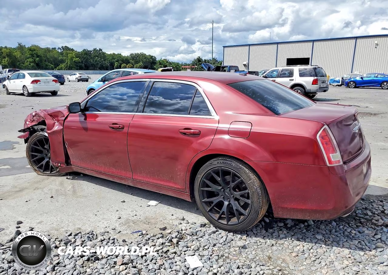 2013 Chrysler 300 S VIN:2C3CCABG5DH708111 - 2