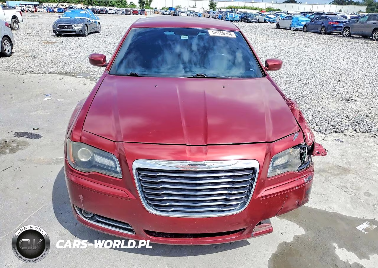 2013 Chrysler 300 S VIN:2C3CCABG5DH708111 - 5