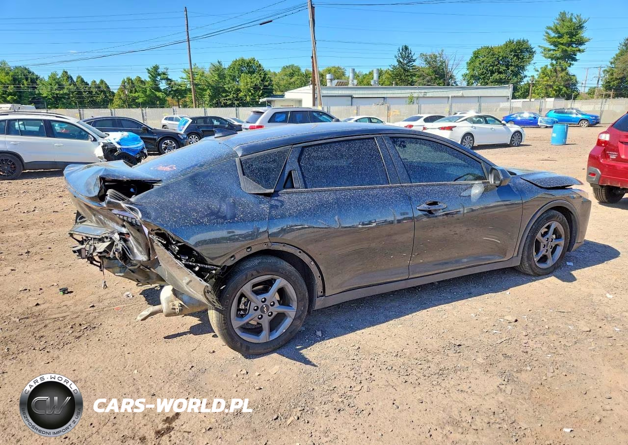 2025 Kia K4 Lxs VIN:3KPFT4DE7SE019931 - 3