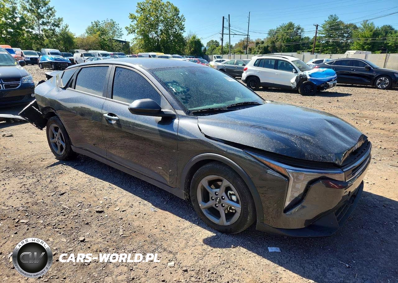2025 Kia K4 Lxs VIN:3KPFT4DE7SE019931 - 4