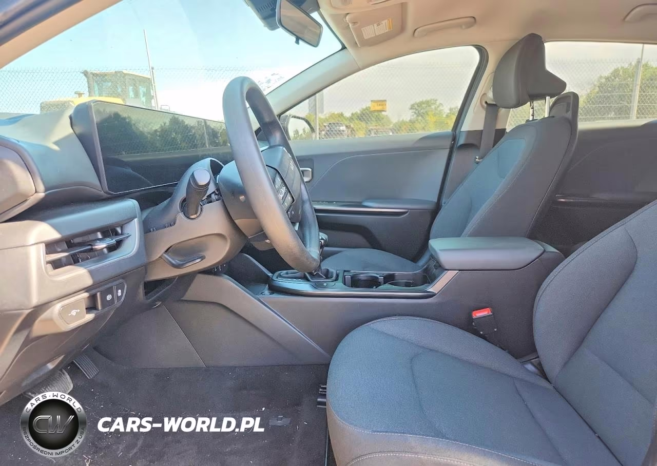 2025 Kia K4 Lxs VIN:3KPFT4DE7SE019931 - 7