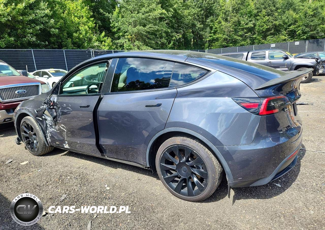 2021 Tesla Model Y VIN:5YJYGDED9MF134434 - 2