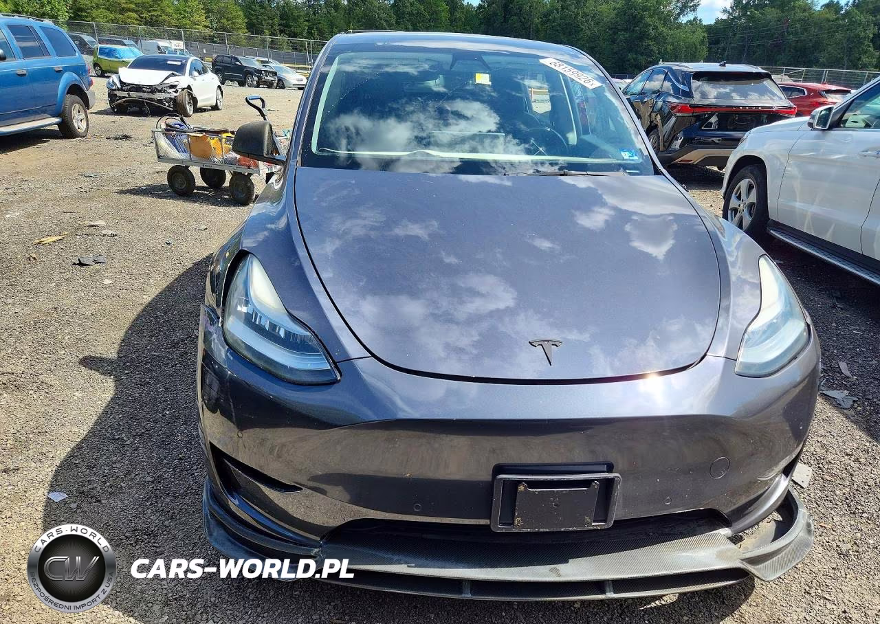 2021 Tesla Model Y VIN:5YJYGDED9MF134434 - 5