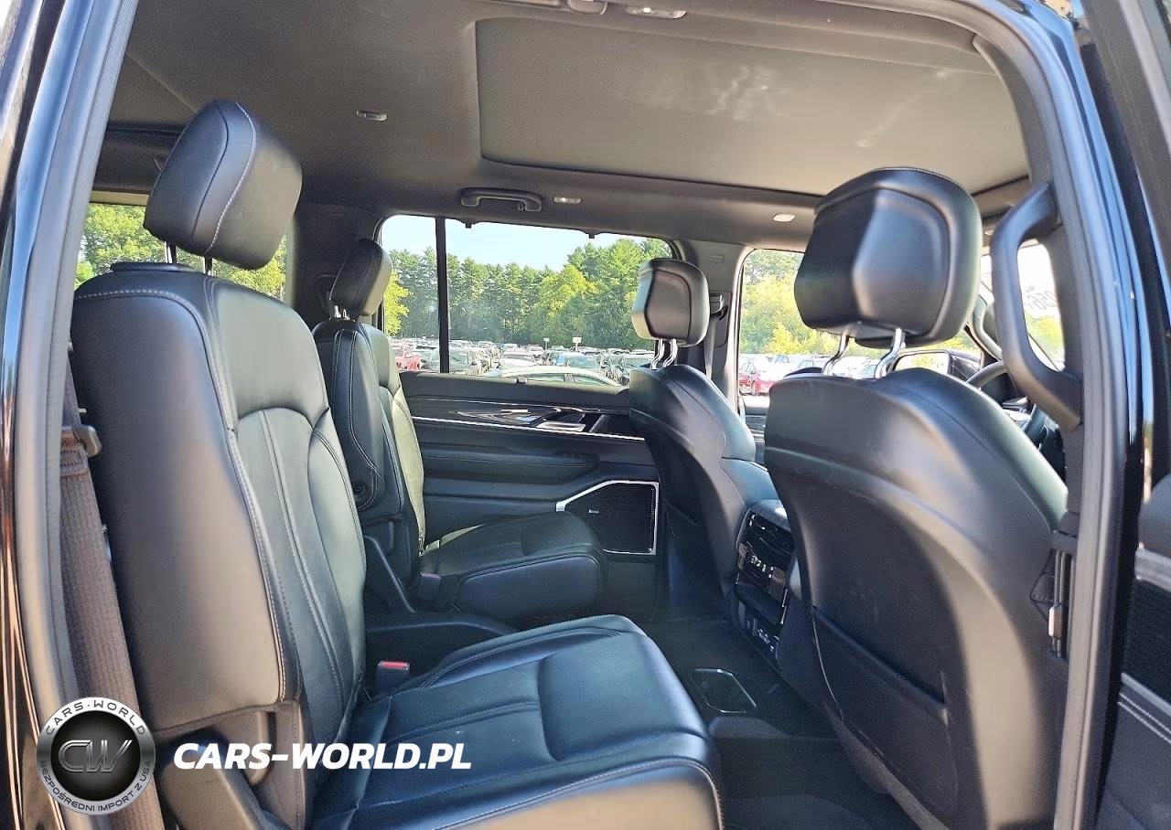 2022 Jeep Wagoneer Series Iii VIN:1C4SJVDT1NS108999 - 11
