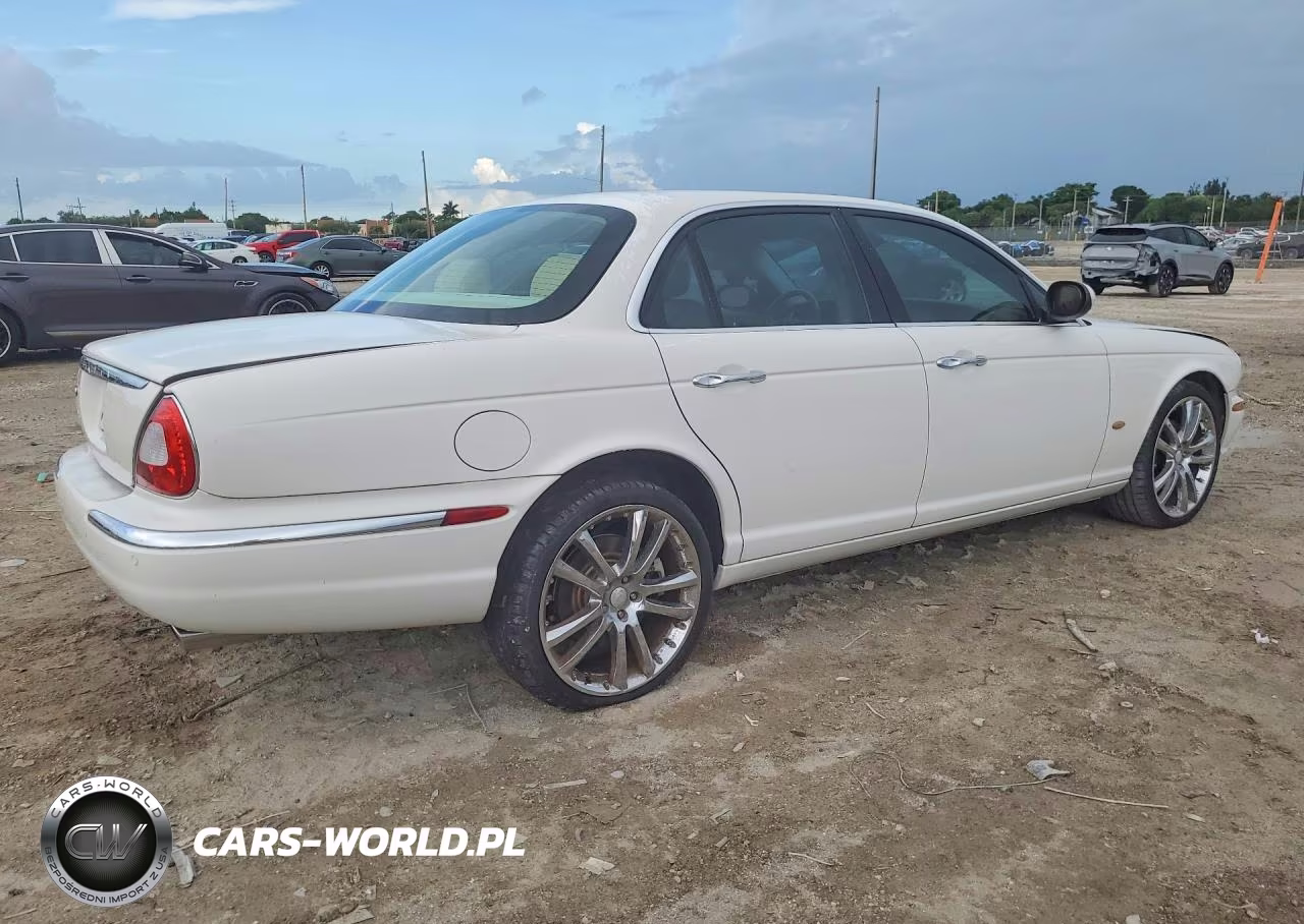 2006 Jaguar Xj8 VIN:SAJWA71B86SH00348 - 3