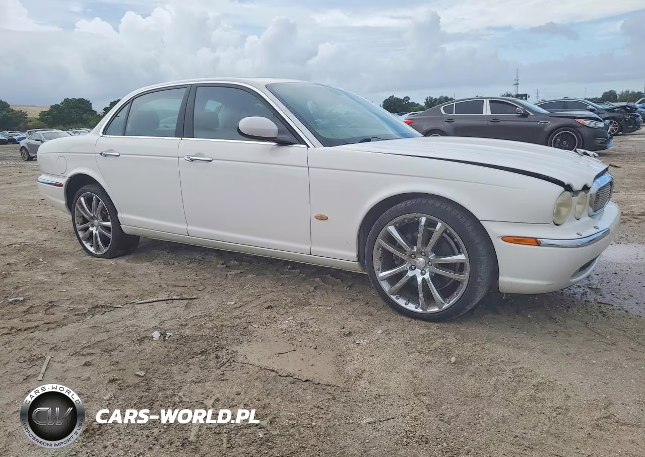 2006 Jaguar Xj8 VIN:SAJWA71B86SH00348 - 4
