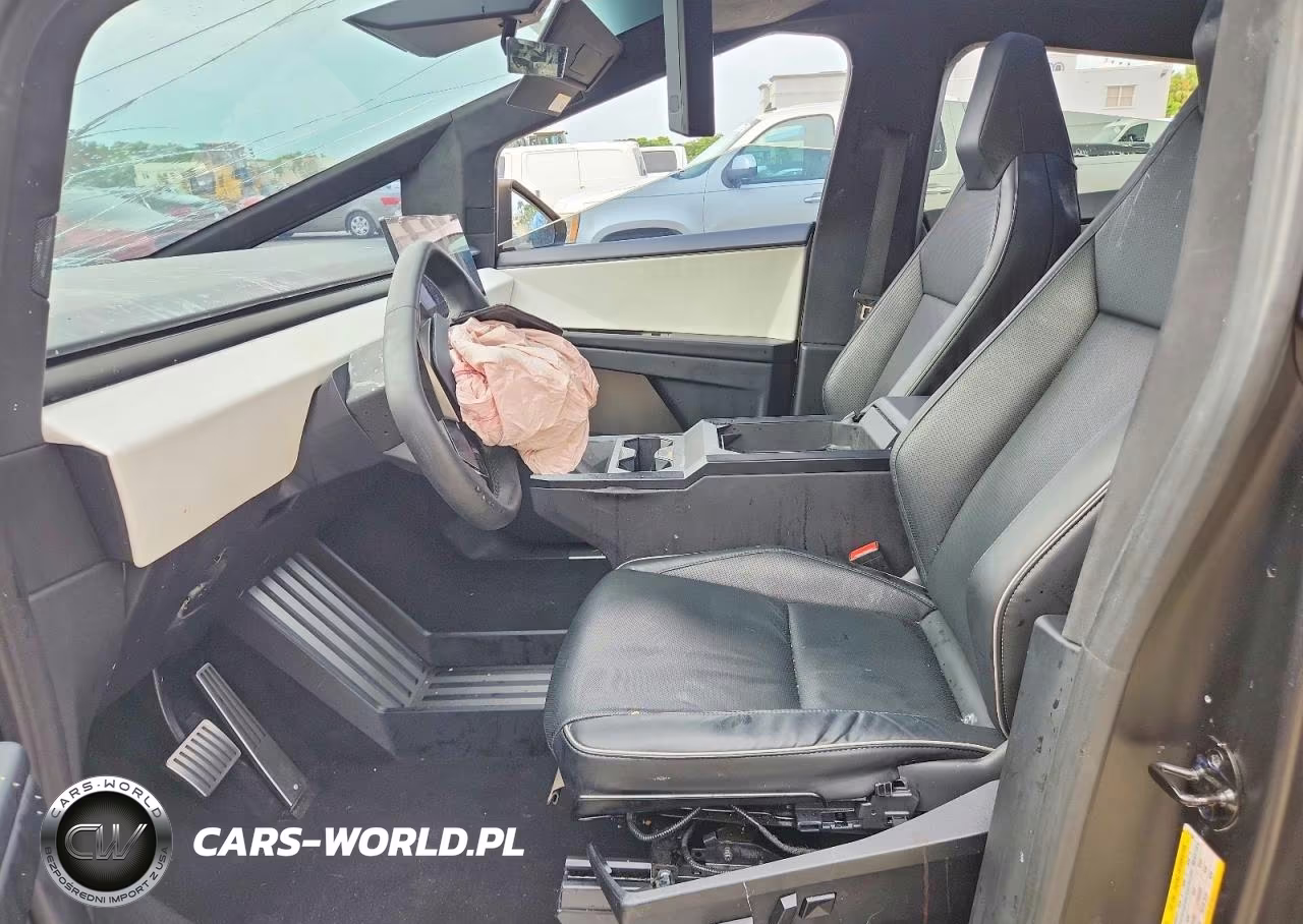 2024 Tesla Cybertruck VIN:7G2CEHEDXRA011590 - 7