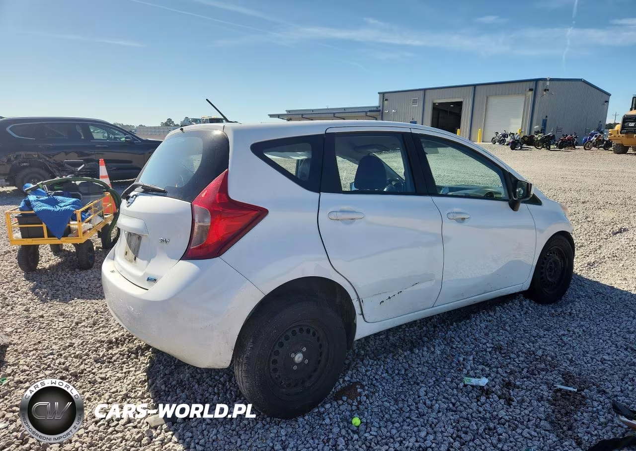 2015 Nissan Versa Note Sv VIN:3N1CE2CP8FL446611 - 3