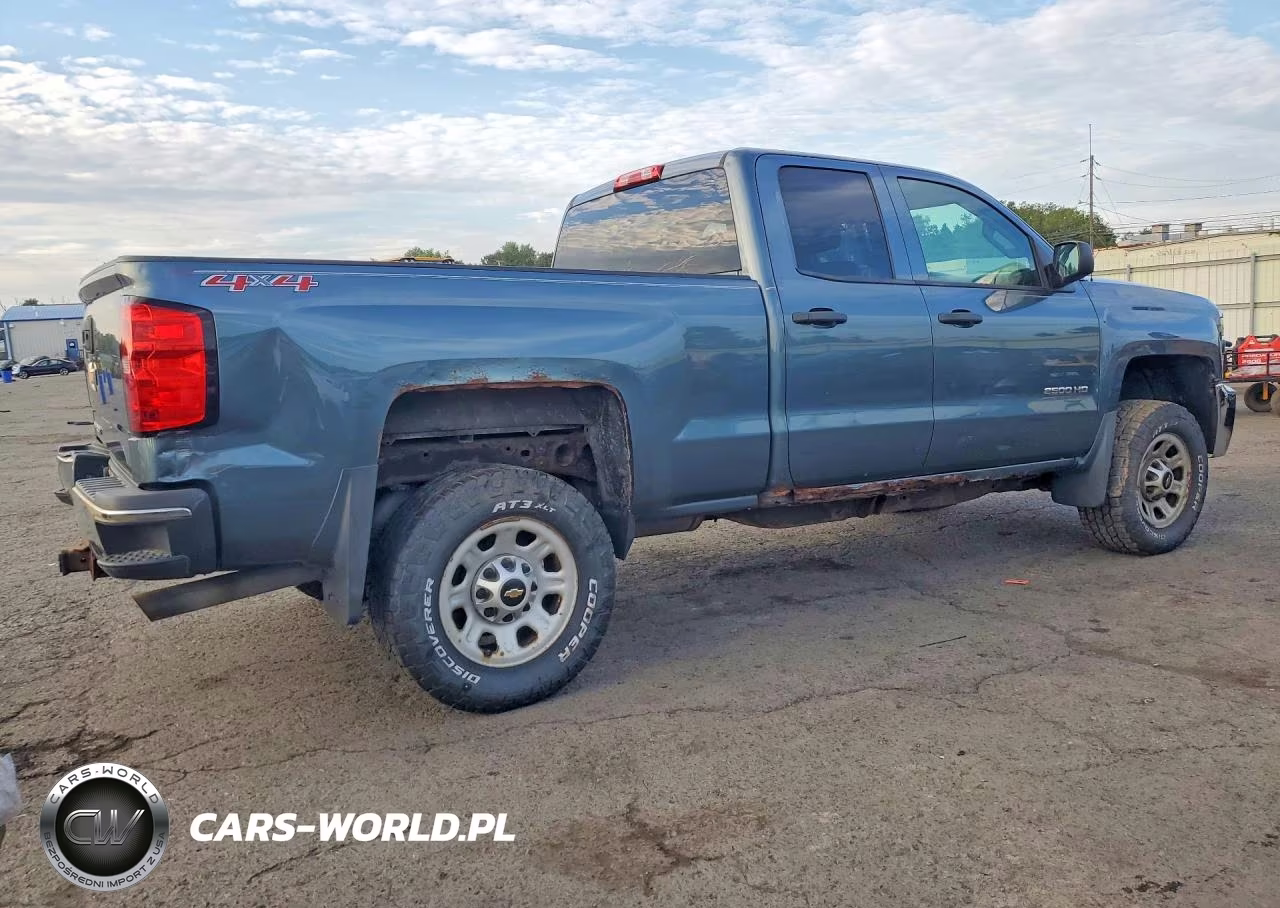 2015 Chevrolet Silverado K2500 Heavy Duty VIN:1GC2KUEG3FZ132660 - 3