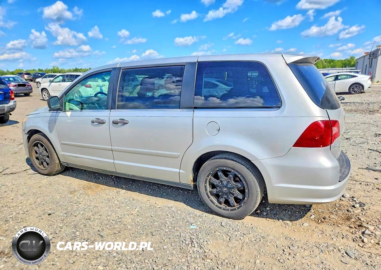 2011 Volkswagen Routan S VIN:2V4RW4DG8BR642338 - 2