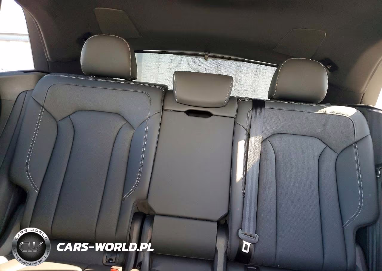 2026 Audi Q8 Prestige S-Line VIN:WA1FVBF10TD020098 - 10