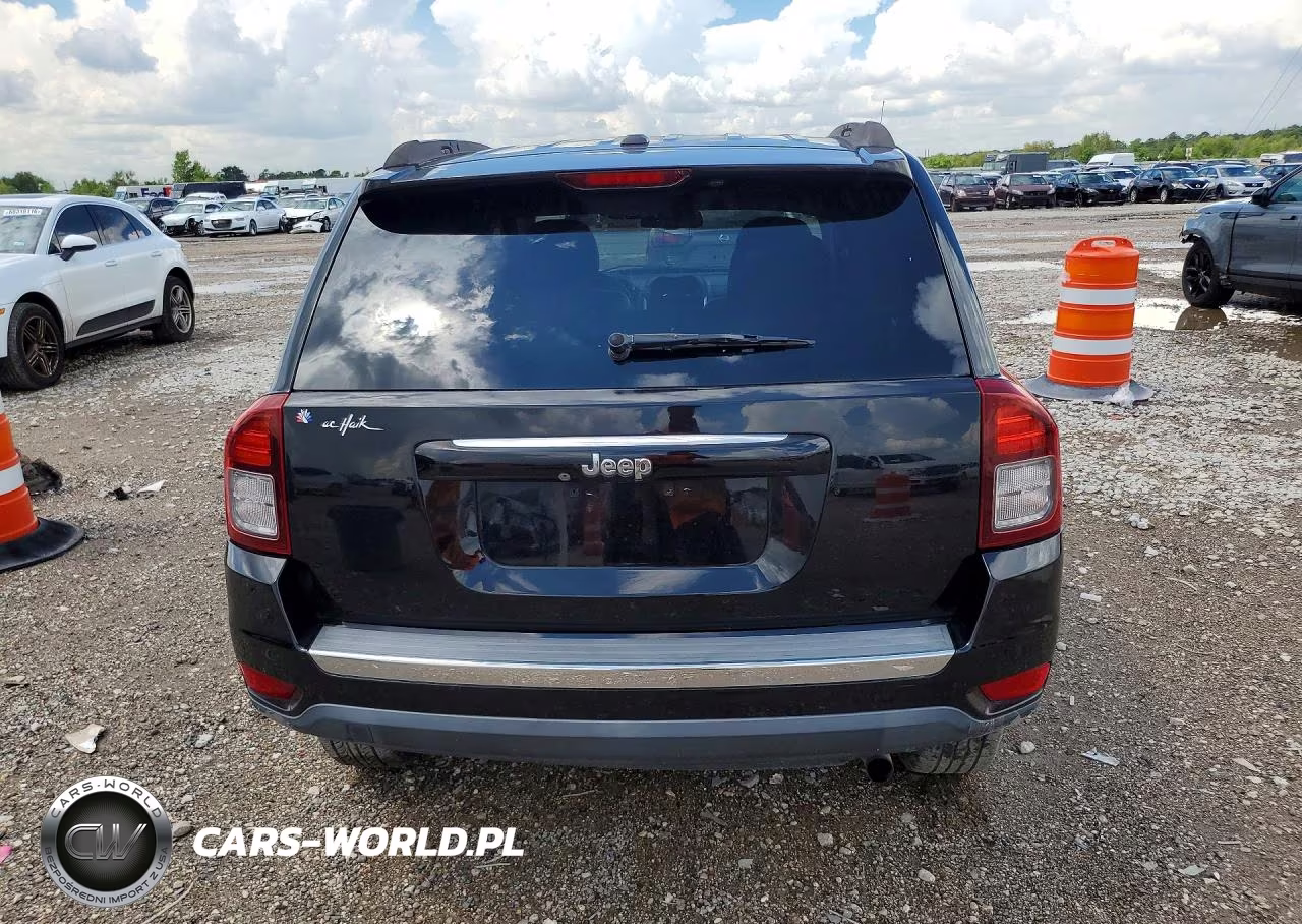 2015 Jeep Compass Latitude VIN:1C4NJCEA8FD164846 - 6