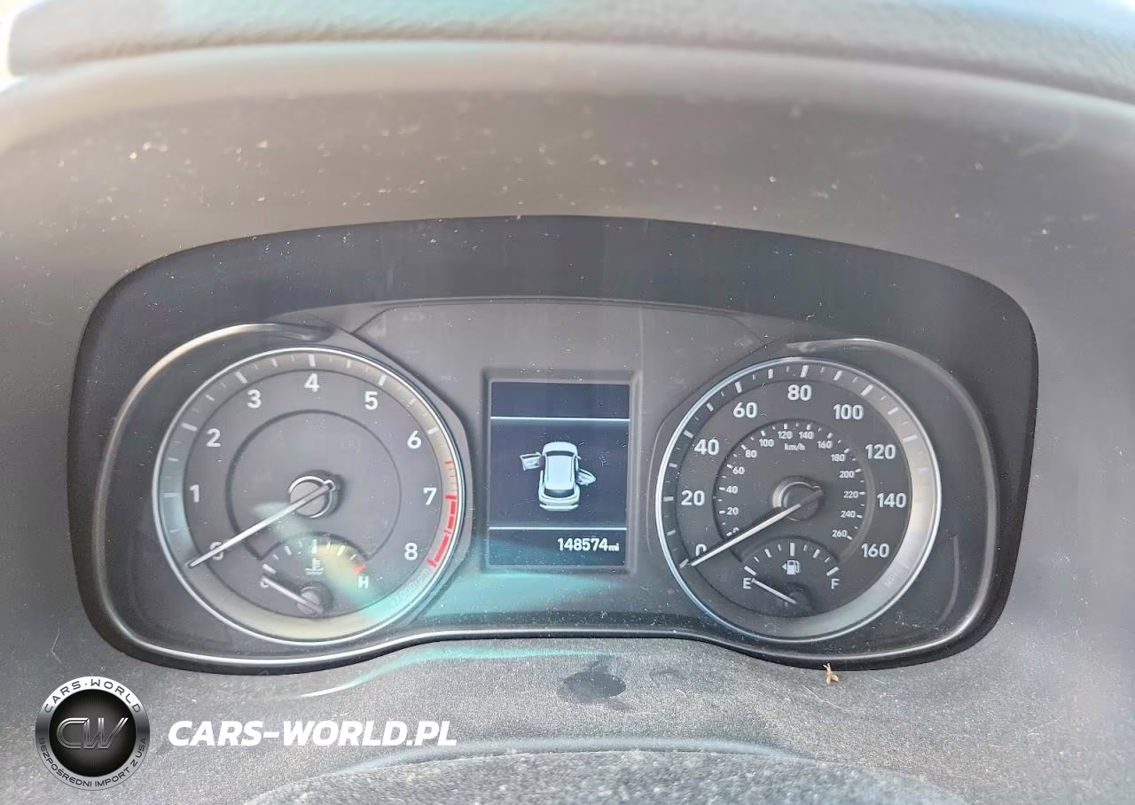 2019 Hyundai Kona Se VIN:KM8K12AA4KU266248 - 9
