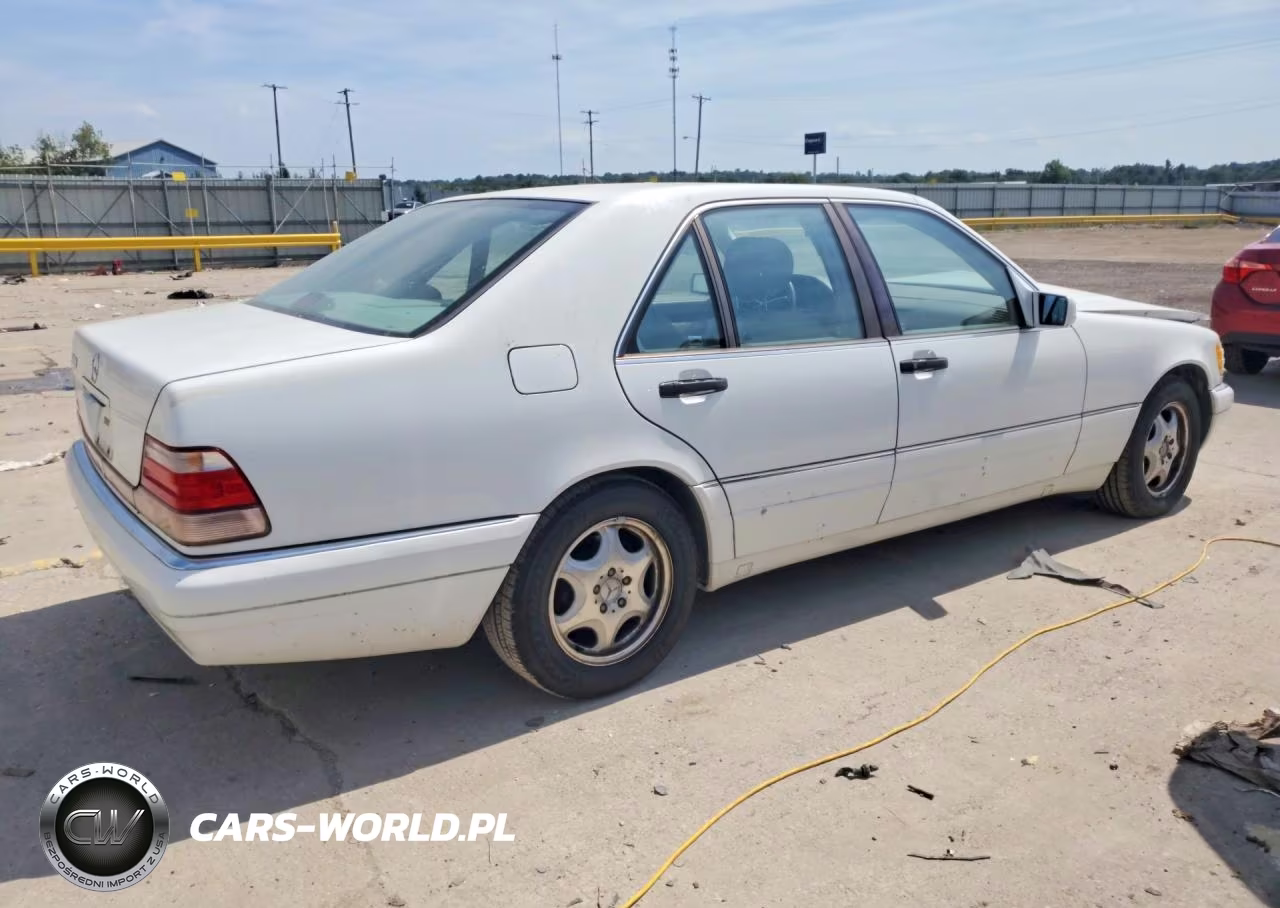 1999 Mercedes-Benz S 320W VIN:WDBGA32G7XA427931 - 3