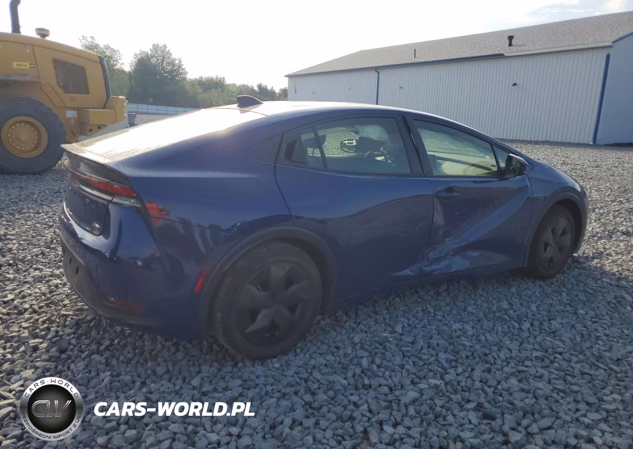 2026 Toyota Prius Le VIN:JTDACAAU0T3074086 - 3