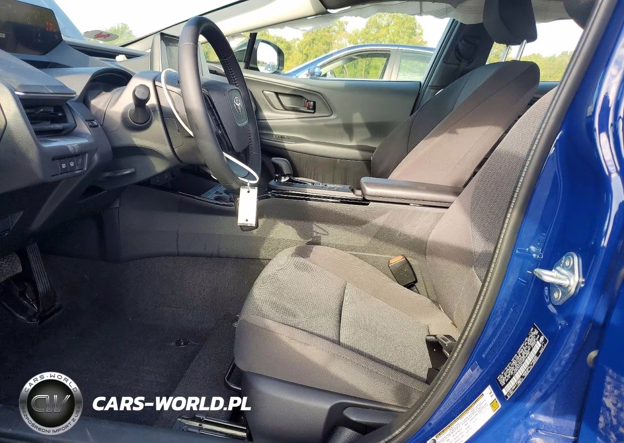 2026 Toyota Prius Le VIN:JTDACAAU0T3074086 - 7