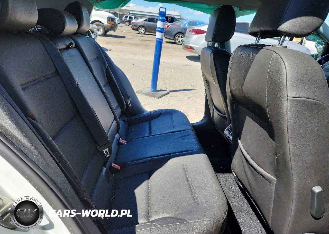 2015 Volkswagen Golf VIN:3VW217AU1FM010359 - 10