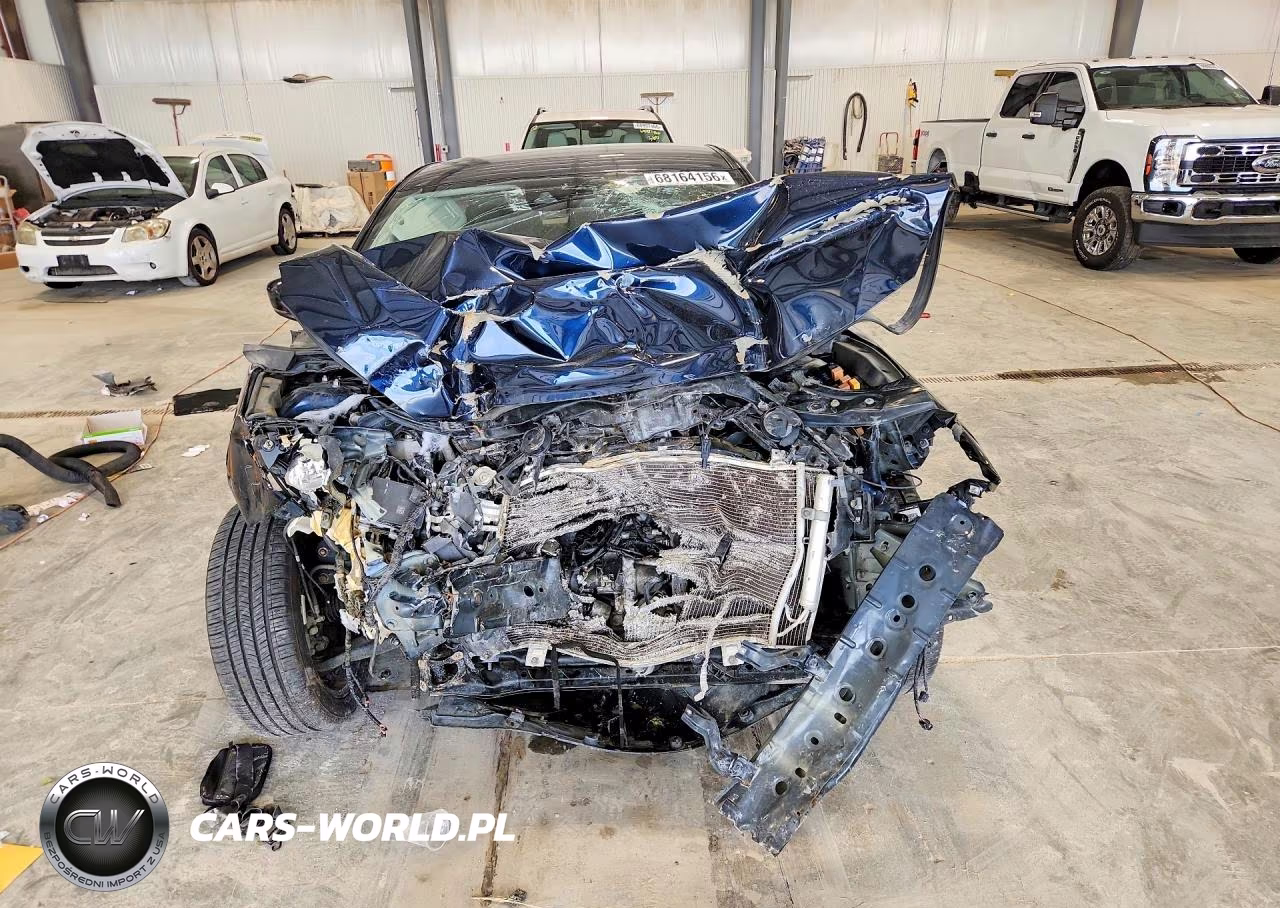 2018 Mazda 3 Touring VIN:3MZBN1L31JM274079 - 5