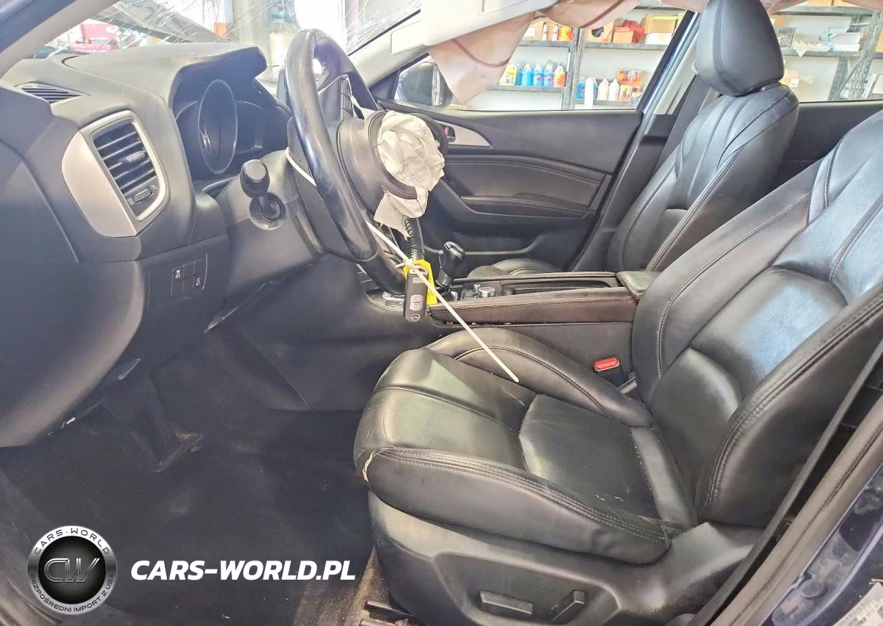 2018 Mazda 3 Touring VIN:3MZBN1L31JM274079 - 7