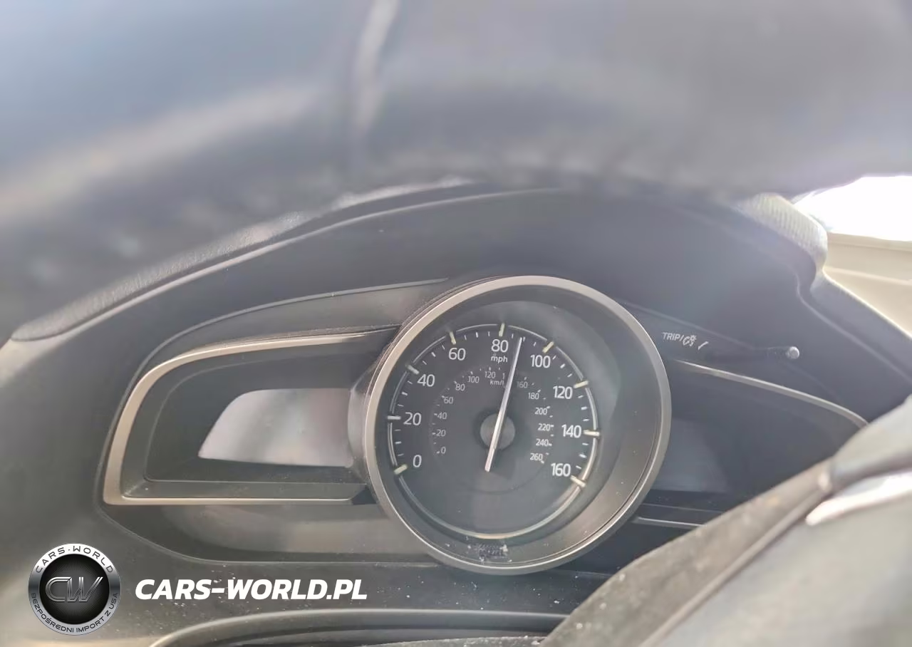 2018 Mazda 3 Touring VIN:3MZBN1L31JM274079 - 9