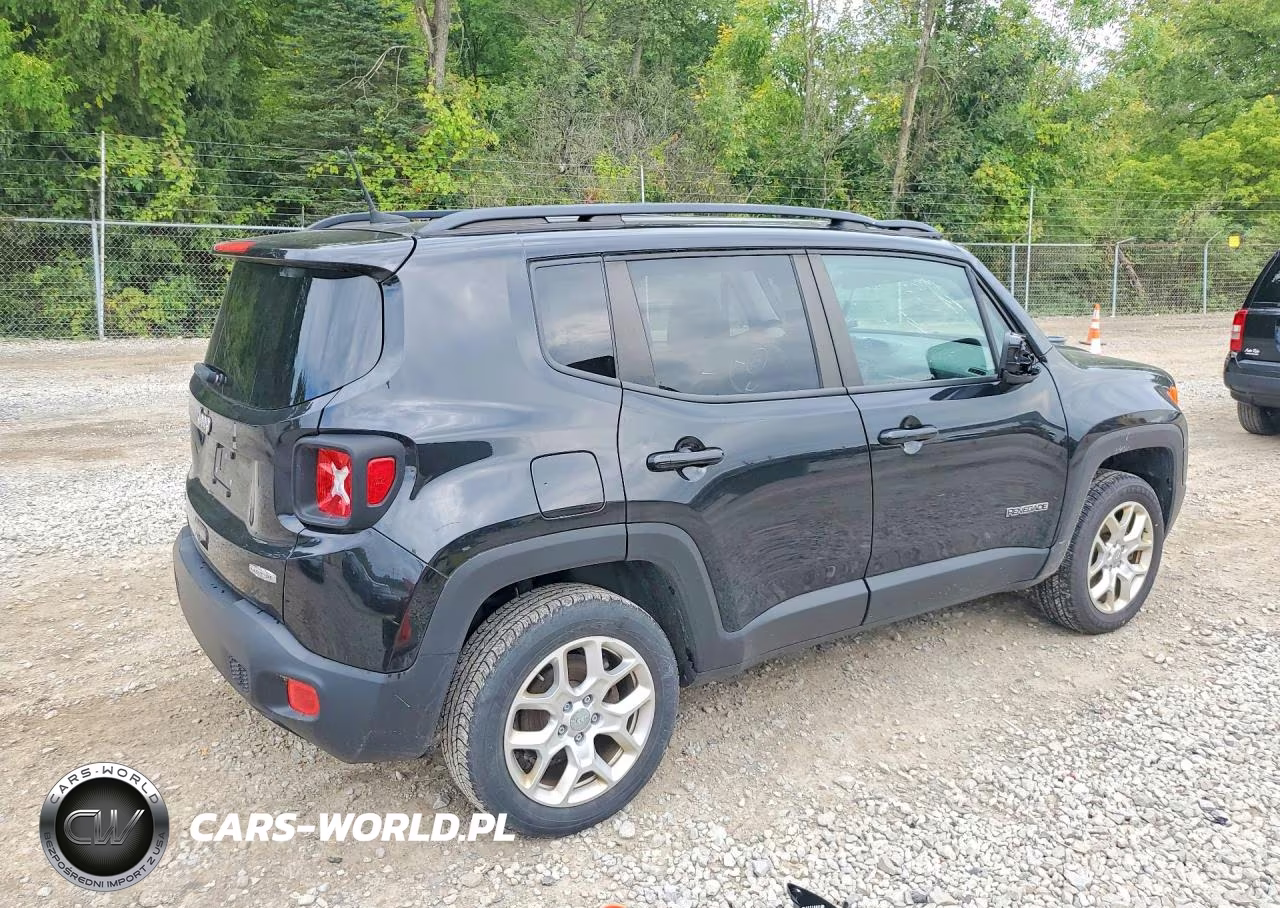 2018 Jeep Renegade Latitude VIN:ZACCJBBB1JPH30256 - 3