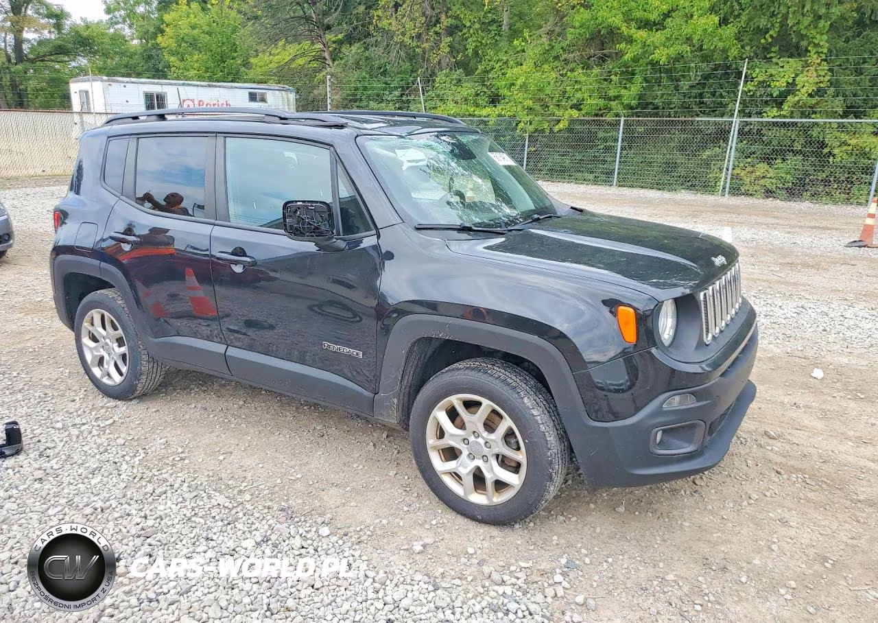 2018 Jeep Renegade Latitude VIN:ZACCJBBB1JPH30256 - 4