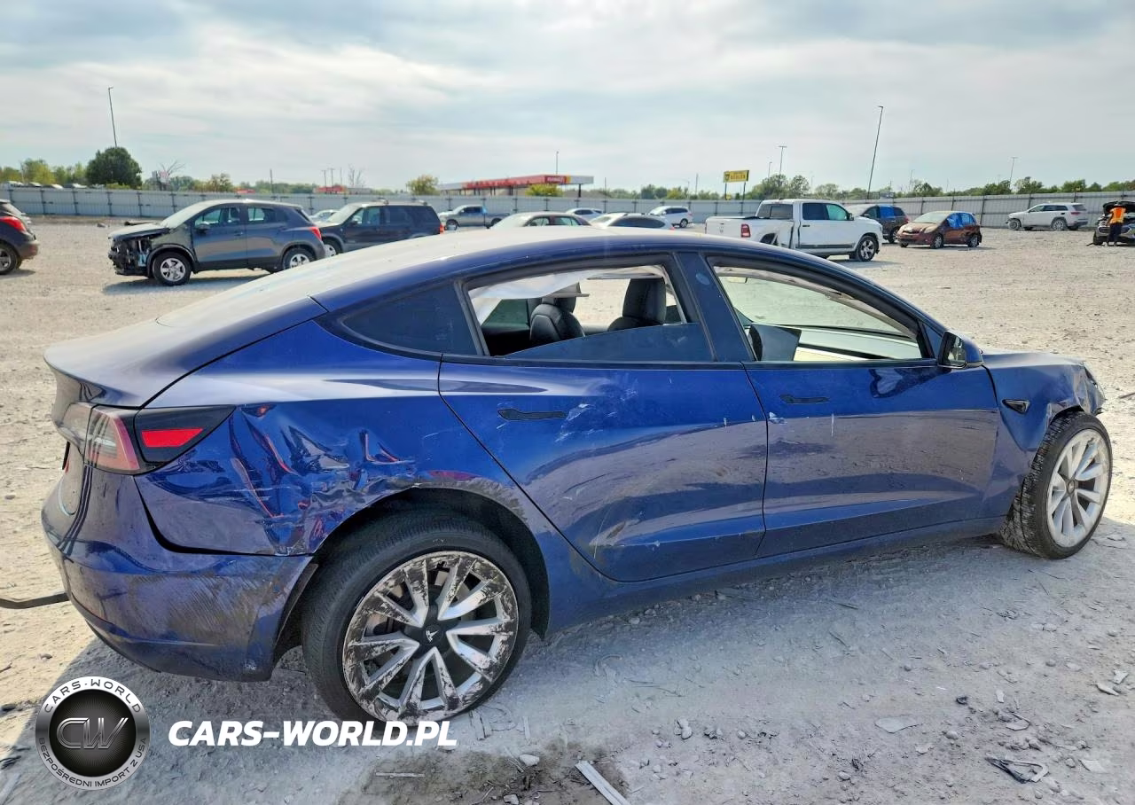 2022 Tesla Model 3 VIN:5YJ3E1EA4NF192103 - 3