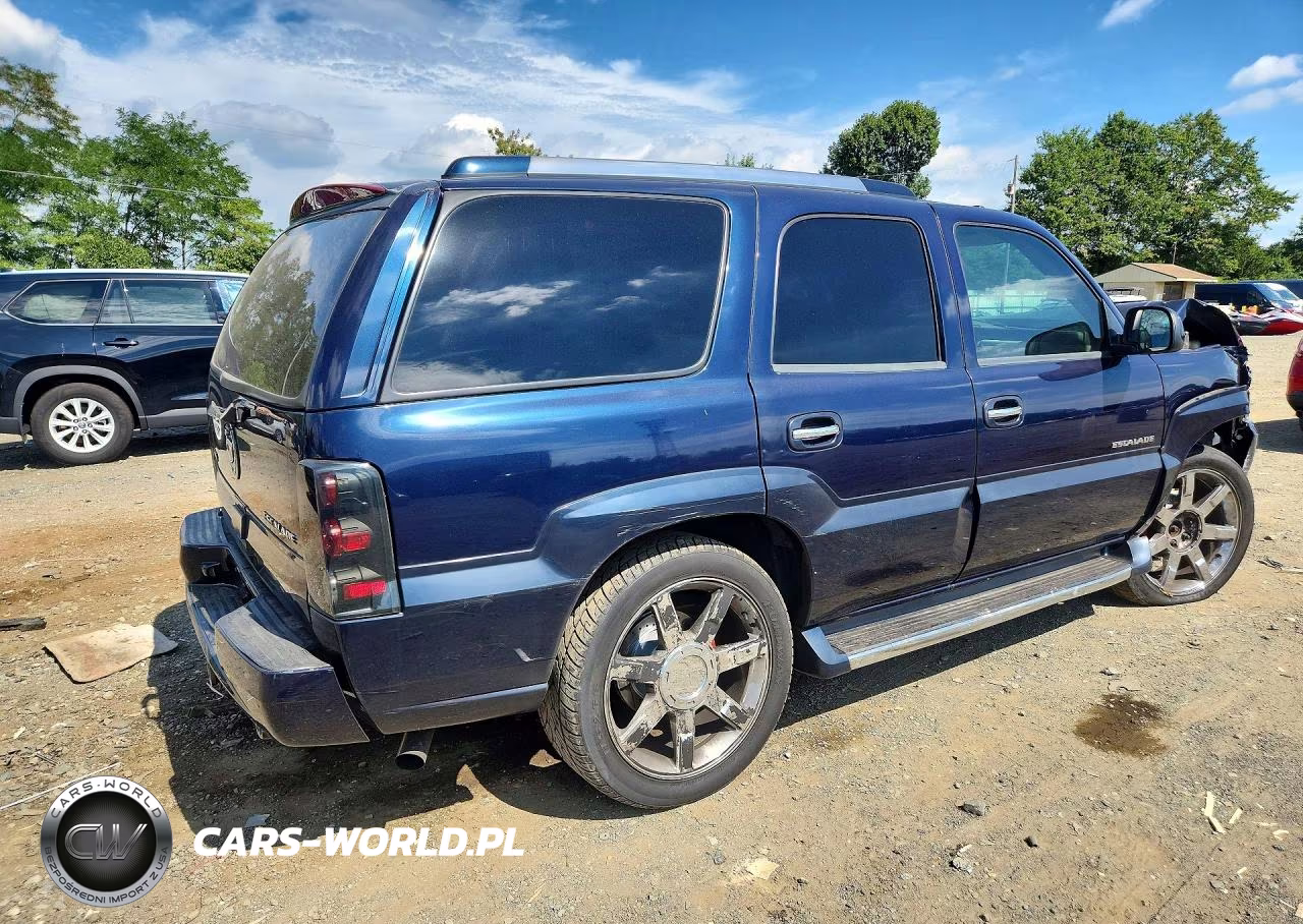 2004 Cadillac Escalade Luxury VIN:1GYEK63NX4R206948 - 3
