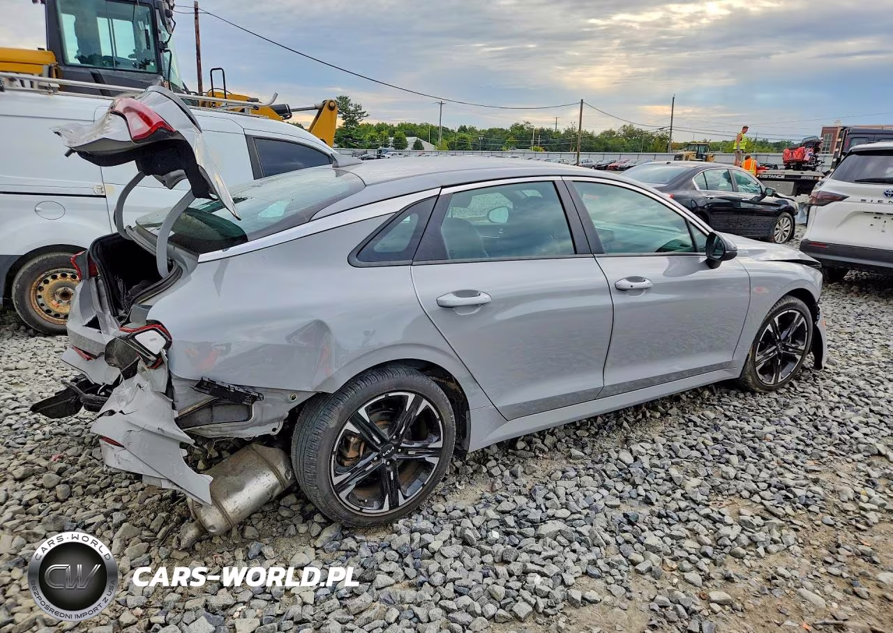 2023 Kia K5 Gt Line VIN:5XXG64J27PG209491 - 3