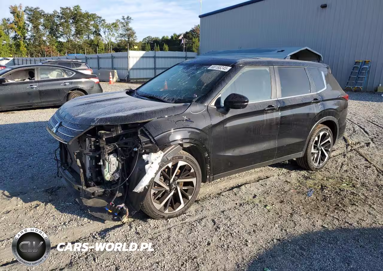 2024 Mitsubishi Outlander Se