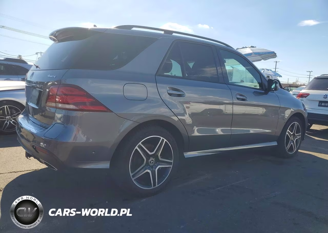2018 Mercedes-Benz Gle 550E 4Matic VIN:4JGDA6DB8JA998869 - 3