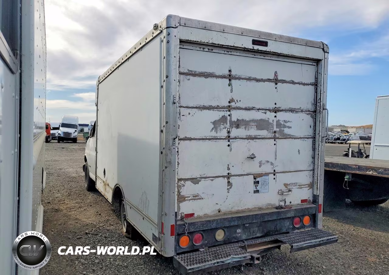 2002 Chevrolet Express G3500 VIN:1GBHG31RX21130401 - 2