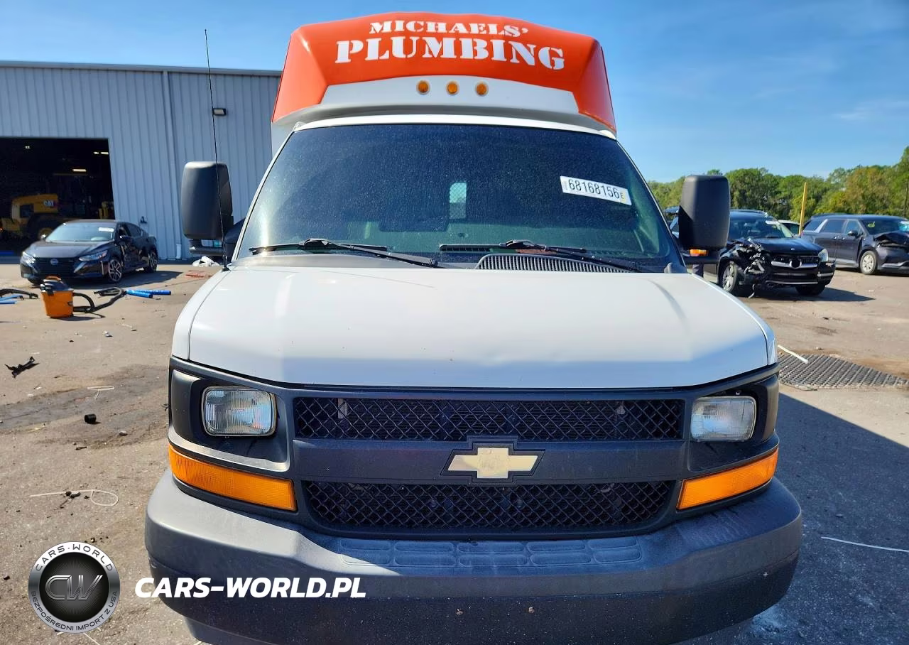 2017 Chevrolet Express G3500 VIN:1GB0GRFG1H1234016 - 5