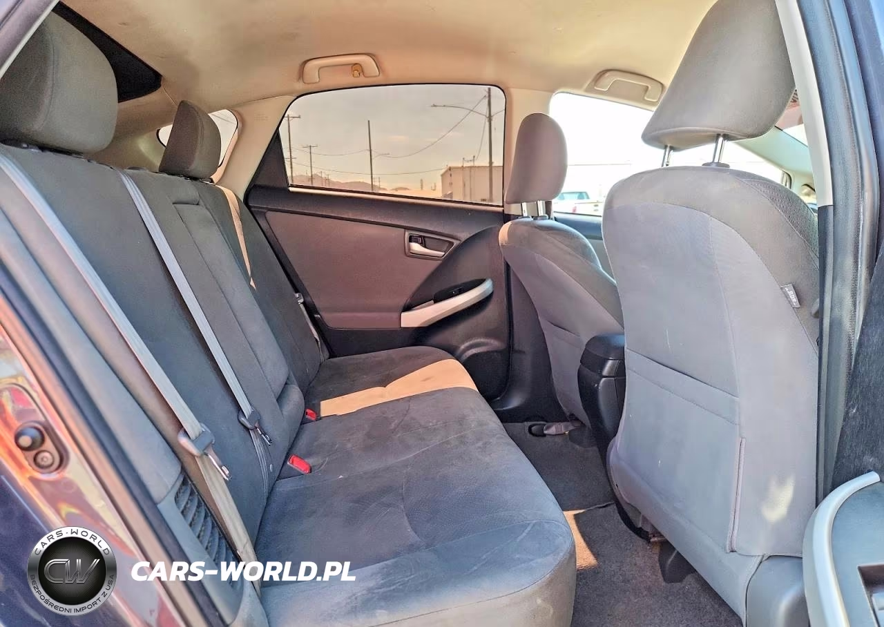 2012 Toyota Prius Two VIN:JTDKN3DU7C1489228 - 10