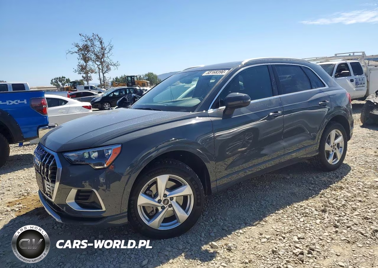 2021 Audi Q3 Premium 40