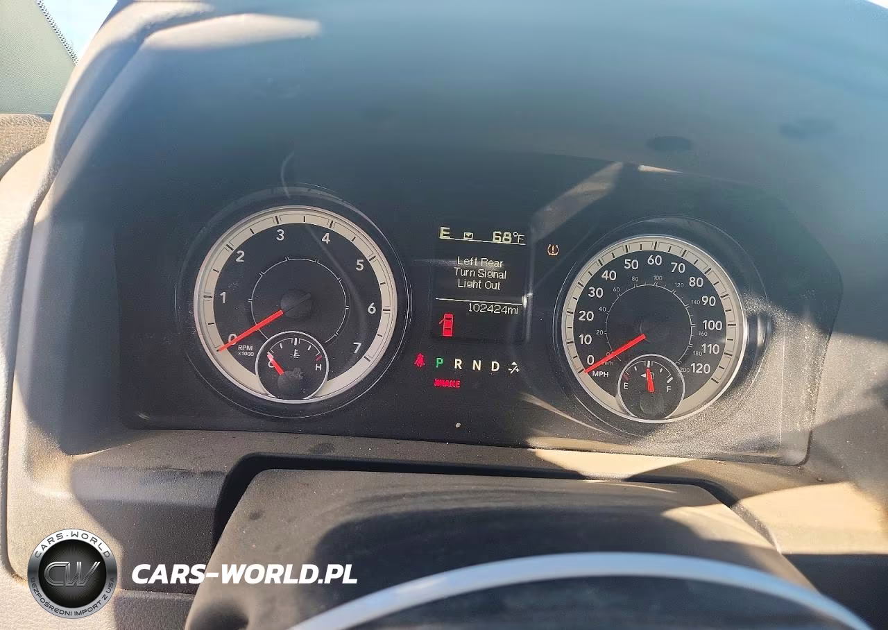 2018 Ram 1500 St VIN:3C6JR6DT2JG129041 - 9
