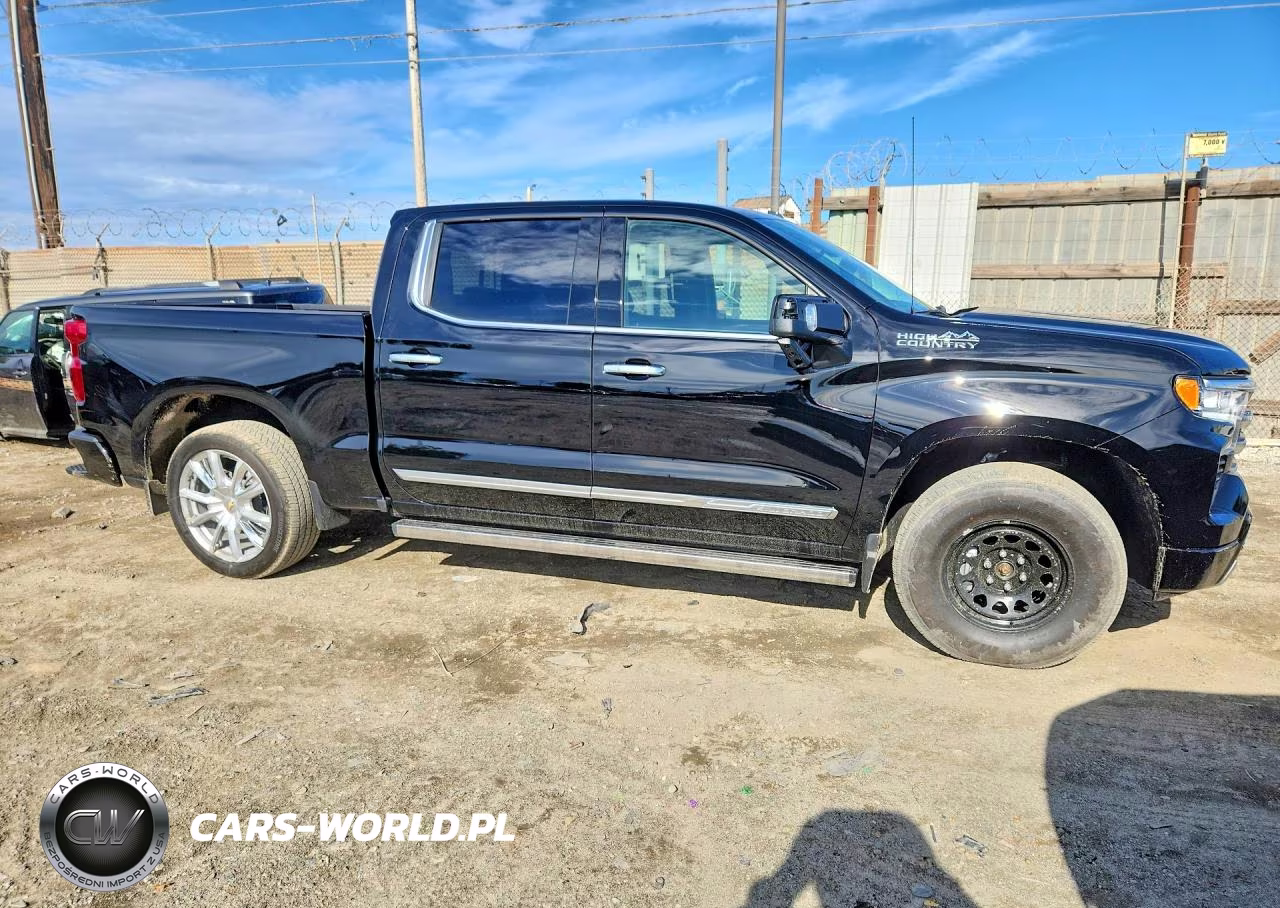 2026 Chevrolet Silverado K1500 High Country VIN:1GCUKJEL4TZ228118 - 4